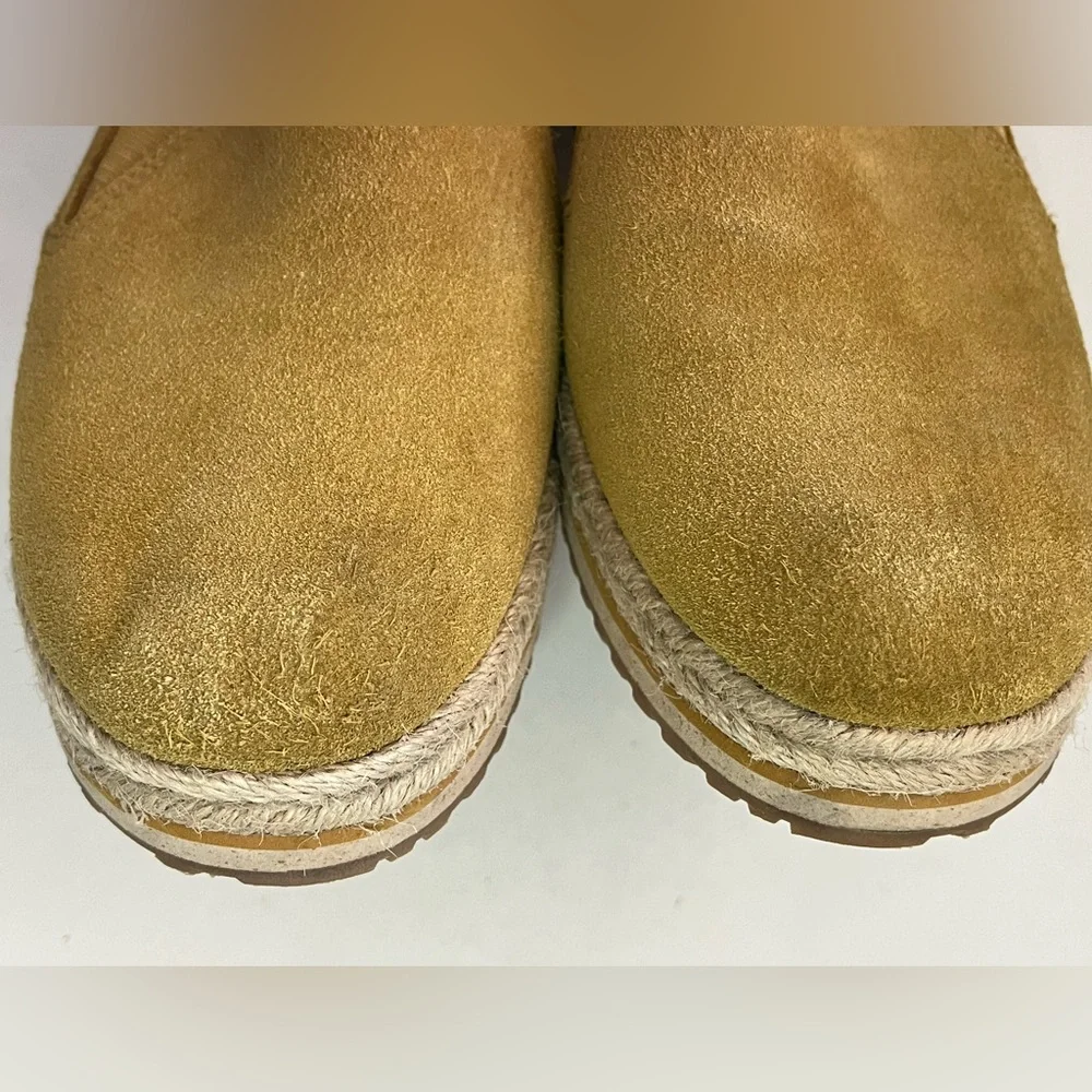 Toms Palma Espadrille Size 8.5 Slip On Platform Suede Amber Gold